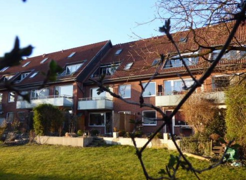 EG-Wohnung mit schöner Südterrasse & Blick ins Grüne, Nähe Albertinen-Krankenhaus